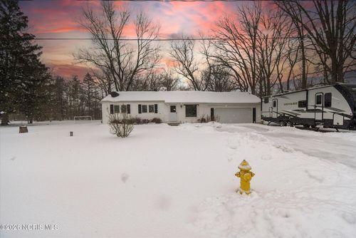 28262 Brookside Ln, Millbury, OH, 43447-9725 | Card Image