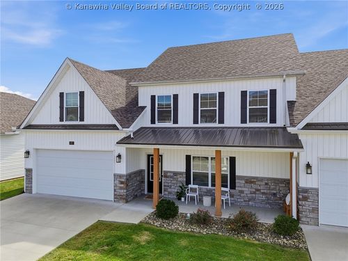 47 Steve Cir, Hurricane, WV, 25526-3201 | Card Image