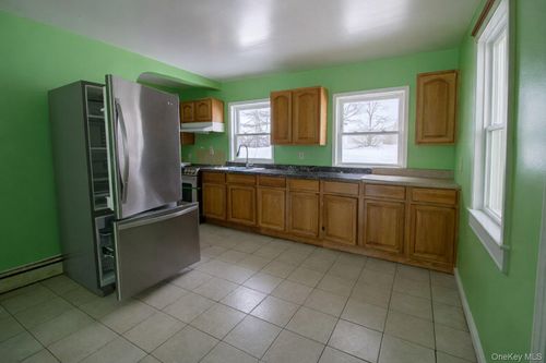 109 Lake St, Liberty, NY, 12754-1923 | Card Image