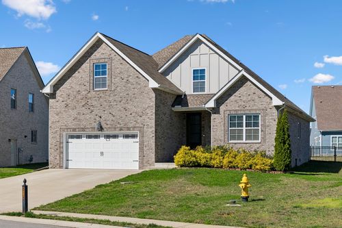 1082 Wittys Way, Clarksville, TN, 37043-2250 | Card Image