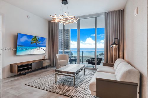 702-17550 Collins Ave, Sunny Isles Beach, FL, 33160-2867 | Card Image