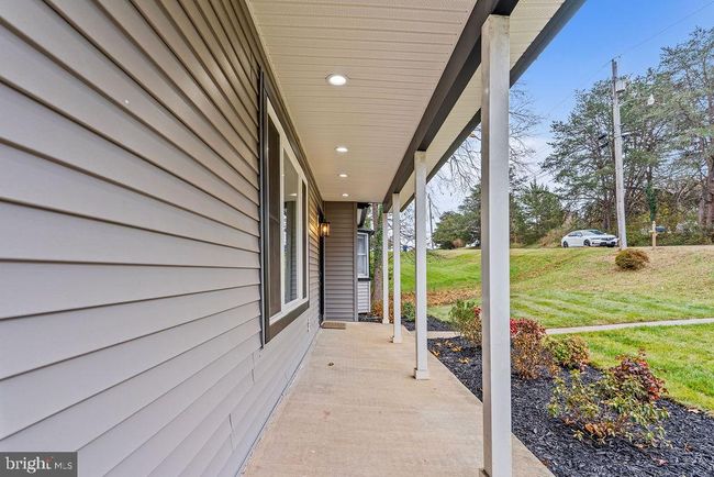 417 Overlook Dr, House other with 3 bedrooms, 3 bathrooms and null parking in FRONT ROYAL VA | Image 6