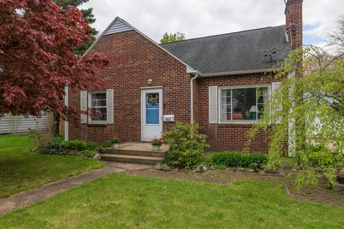 2022 Paddington Rd, Kalamazoo, MI, 49001-7903 | Card Image