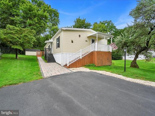 134 Westbrook Dr, EPHRATA, PA, 17522-9566 | Card Image