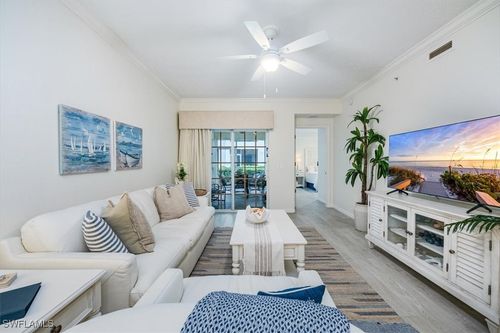 130-221 9th St S, NAPLES, FL, 34102-6258 | Card Image