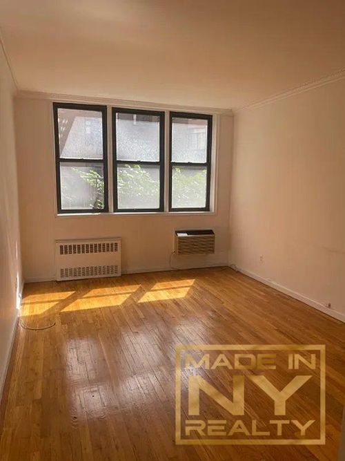 3d-171 E 77th St, New York, NY, 10075-1943 | Card Image