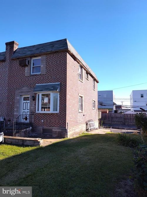 819 Grant Rd, FOLCROFT, PA, 19032-1713 | Card Image