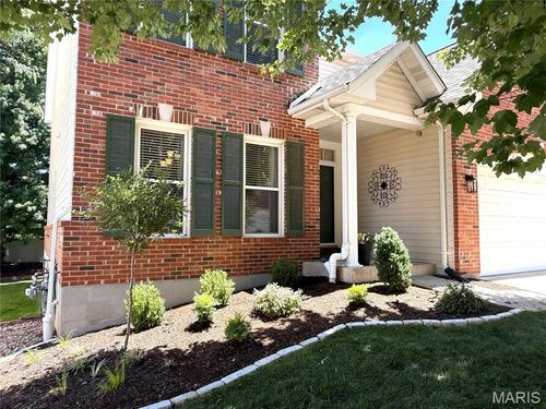 13 Eagle Cove Ln, Saint Charles, MO, 63303-3738 | Card Image