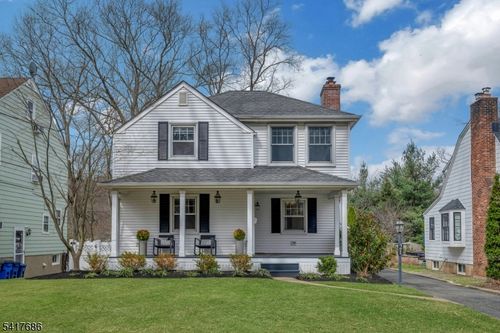 21 Ridgedale Ave, Summit, NJ, 07901-3826 | Card Image
