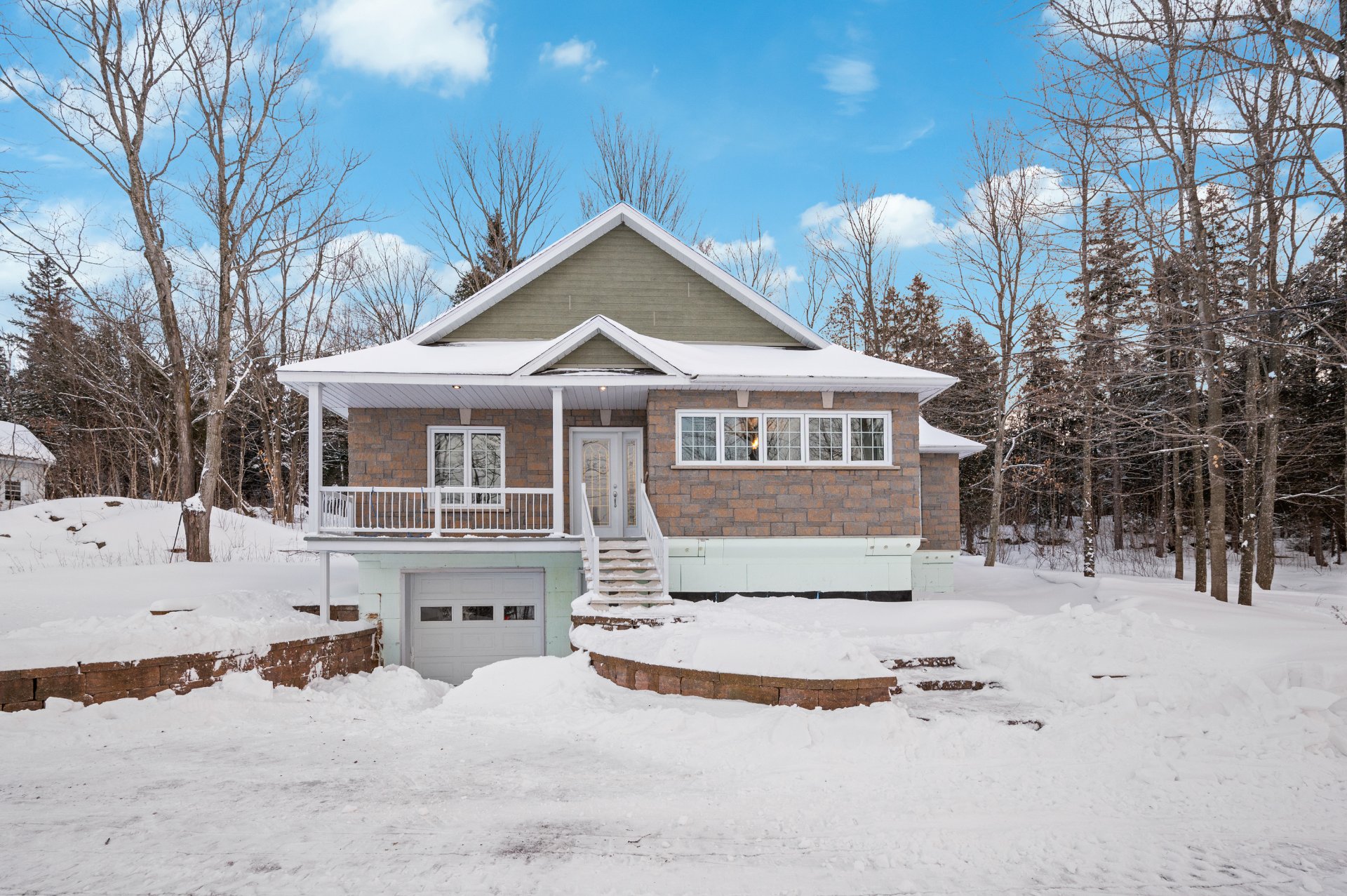 Residential in Sainte-Anne-de-la-Pocatière 3