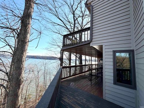 15-2072 E Waters Edge Dr, Bloomington, IN, 47401-8496 | Card Image