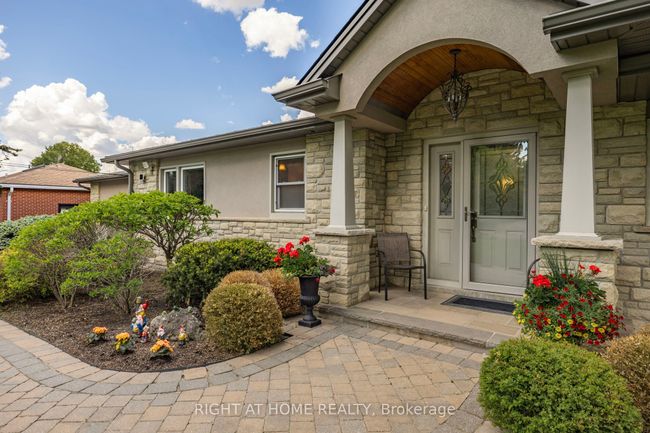 42 Valleyview Rd, House other with 5 bedrooms, 2 bathrooms and 6 parking in Brampton ON | Image 6