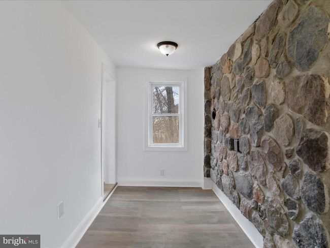 15 Zacharys Way, House other with 3 bedrooms, 2 bathrooms and null parking in GREAT CACAPON WV | Image 18