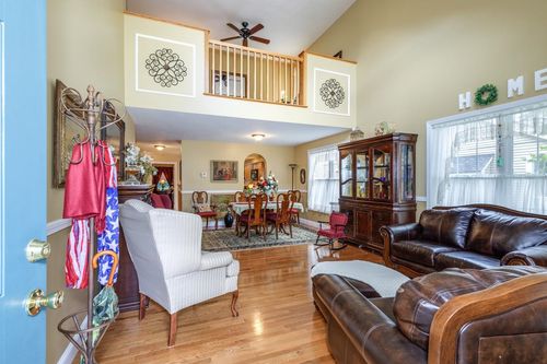 23-23 Arbor Cir, Litchfield, NH, 03052-2648 | Card Image