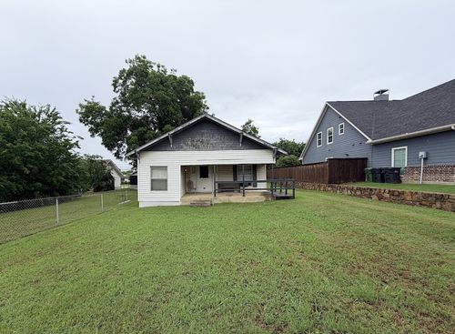 105 E 3rd St, Prosper, TX, 75078-2912 | Card Image