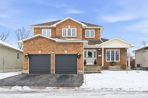 {{alt}} | Card Image