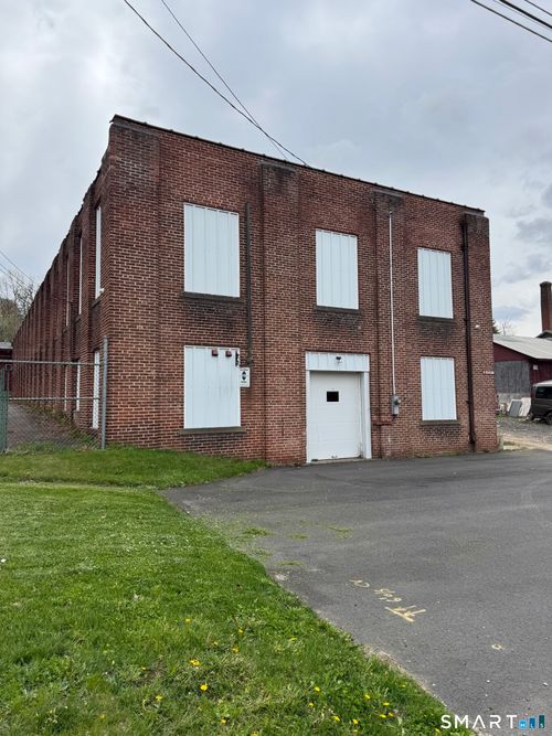 10 School Street, Plymouth, CT, 06786 | Card Image