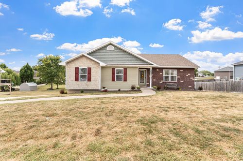 511 Sue Dr, Ashland, MO, 65010-8950 | Card Image