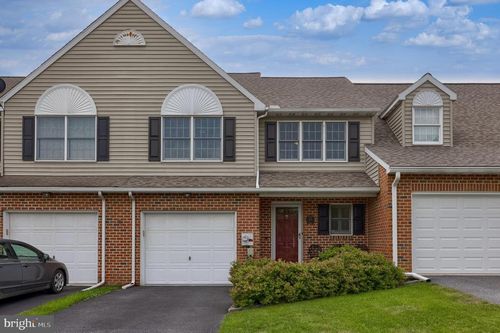 494 Hillside Dr, MOUNTVILLE, PA, 17554-1048 | Card Image