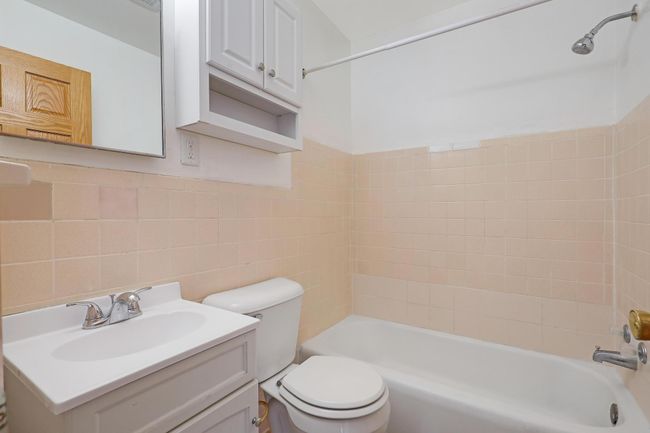 8710Photography-Web-Friendly-5830-2nd-St-NE-Fridley-MN-55432-12.jpg | Image 14