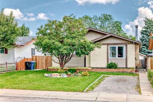 147 Abadan Cres Ne, Calgary, AB, T2A6P2 | Card Image