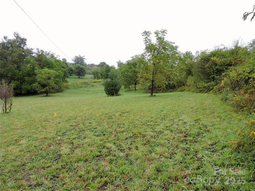 999 Eade Rd, Etowah, NC, 28729 | Card Image