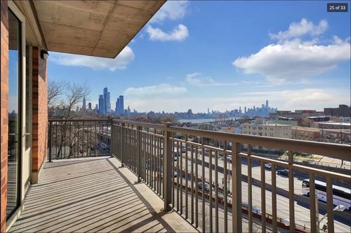 4c-3312 Hudson Ave, Union City, NJ, 07087-5946 | Card Image