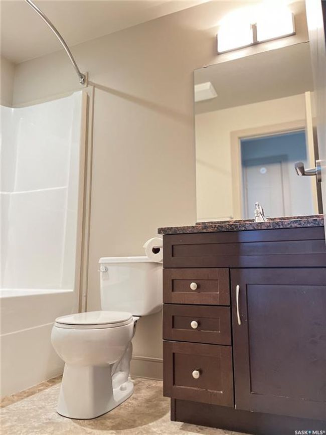 203 - 115 Willowgrove Cres, Condo with 2 bedrooms, 1 bathrooms and 1 parking in Saskatoon SK | Image 15