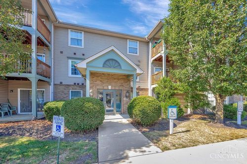 4921 Arbor Woods Ct, Cincinnati, OH, 45248 | Card Image