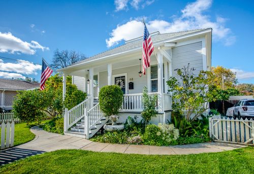 68 3rd St, Woodland, CA, 95695-3321 | Card Image