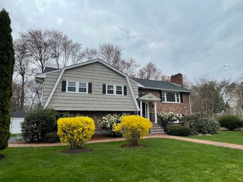 2 Barrett Rd, Lexington, MA, 02421-6132 | Card Image