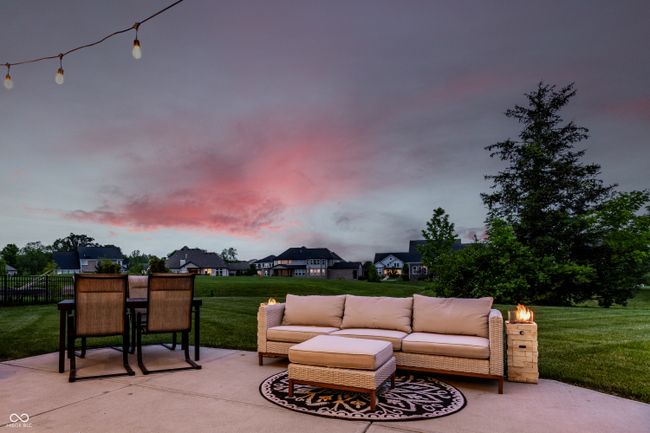 Rear patio at dusk | Image 11