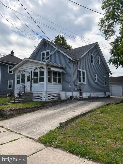 17 Progress Ave, Woodbury, NJ, 08096-1211 | Card Image