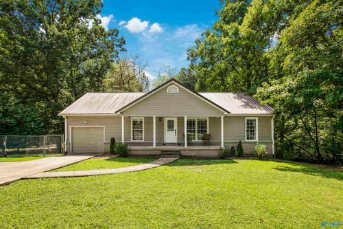 298 Golfview Dr Ne, Arab, AL, 35016-5704 | Card Image