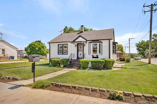 1700 Cora St, Crest Hill, IL, 60403-2529 | Card Image