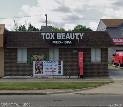 28541 Ford Rd, Garden City, MI, 48135-2843 | Card Image