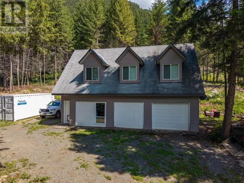 3744 Glengrove Rd, Louis Creek, BC, V0E2E0 | Card Image