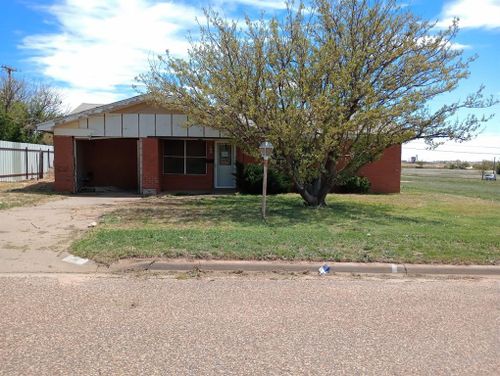 703 S Austin Avenue, Tulia, TX, 79088 | Card Image