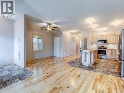 49 Wyvern Ave, Whitehorse, YT, Y1A0T6 | Card Image