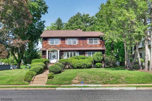 484 Godwin Ave, Midland Park, NJ, 07432-1535 | Card Image