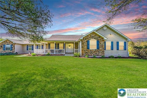 1542 Kunkletown Rd, SAYLORSBURG, PA, 18353-8011 | Card Image