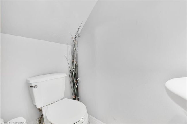 32 - 985 Limeridge Rd E, Townhouse with 3 bedrooms, 2 bathrooms and 2 parking in Hamilton ON | Image 25