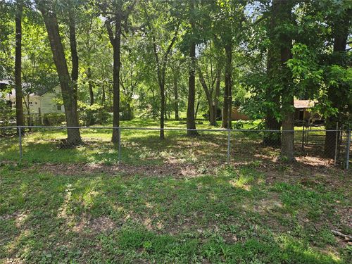 808 Chickasaw Dr, Montgomery, TX, 77316-7513 | Card Image