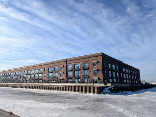 unit-116-401 W Shoreline Dr, Sandusky, OH, 44870-0902 | Card Image