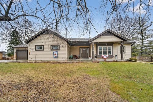 4812 S 39th Street, Greenfield, WI, 53221 | Card Image