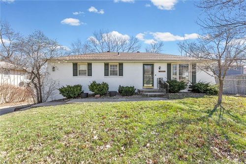 1303 Milwaukee St, Excelsior Springs, MO, 64024-1130 | Card Image