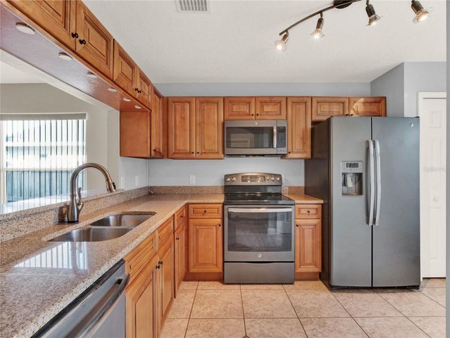 9420 Azalea Ridge Way, House other with 3 bedrooms, 2 bathrooms and null parking in GOTHA FL | Image 5