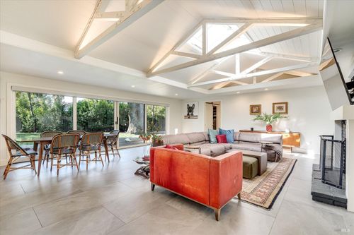 270 Pratt Ave, Saint Helena, CA, 94574-1030 | Card Image