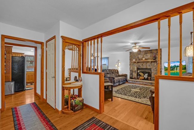 108 W Bobcat Ln, House other with 3 bedrooms, 2 bathrooms and 2 parking in Wilder TN | Image 7