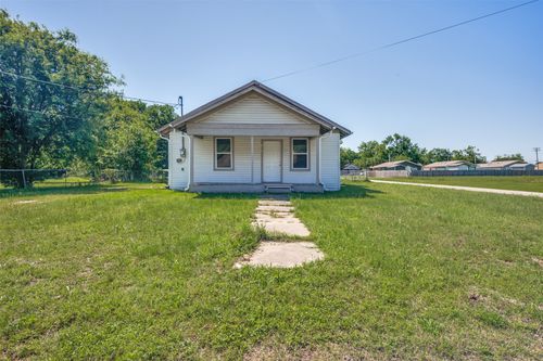 1201 E 3rd Ave, Corsicana, TX, 75110-4764 | Card Image